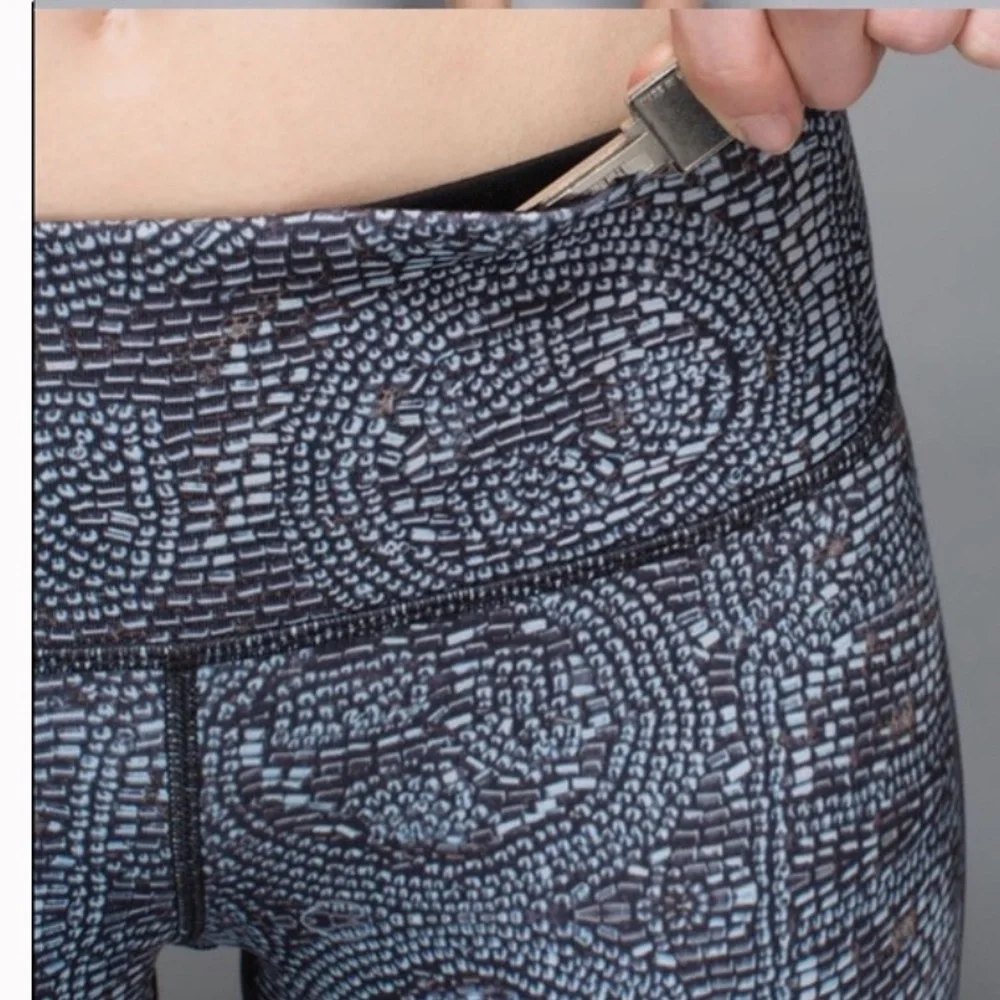 Lululemon Special Edition 3D Mosaic Leggings